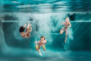 underwater children's photographer