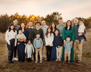 large family portrait in Roswell GA