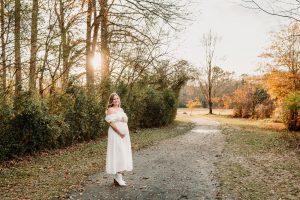 maternity pictures in roswell near Atlanta GA