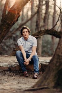best Marietta senior photographer