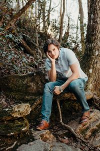 high school senior photographer in Marietta