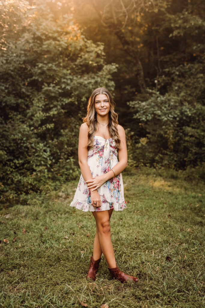 the stunning Chloe from Roswell High School at her senior photo session
